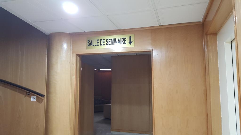 Rania Belmadina Hotel Casablanca Luaran gambar