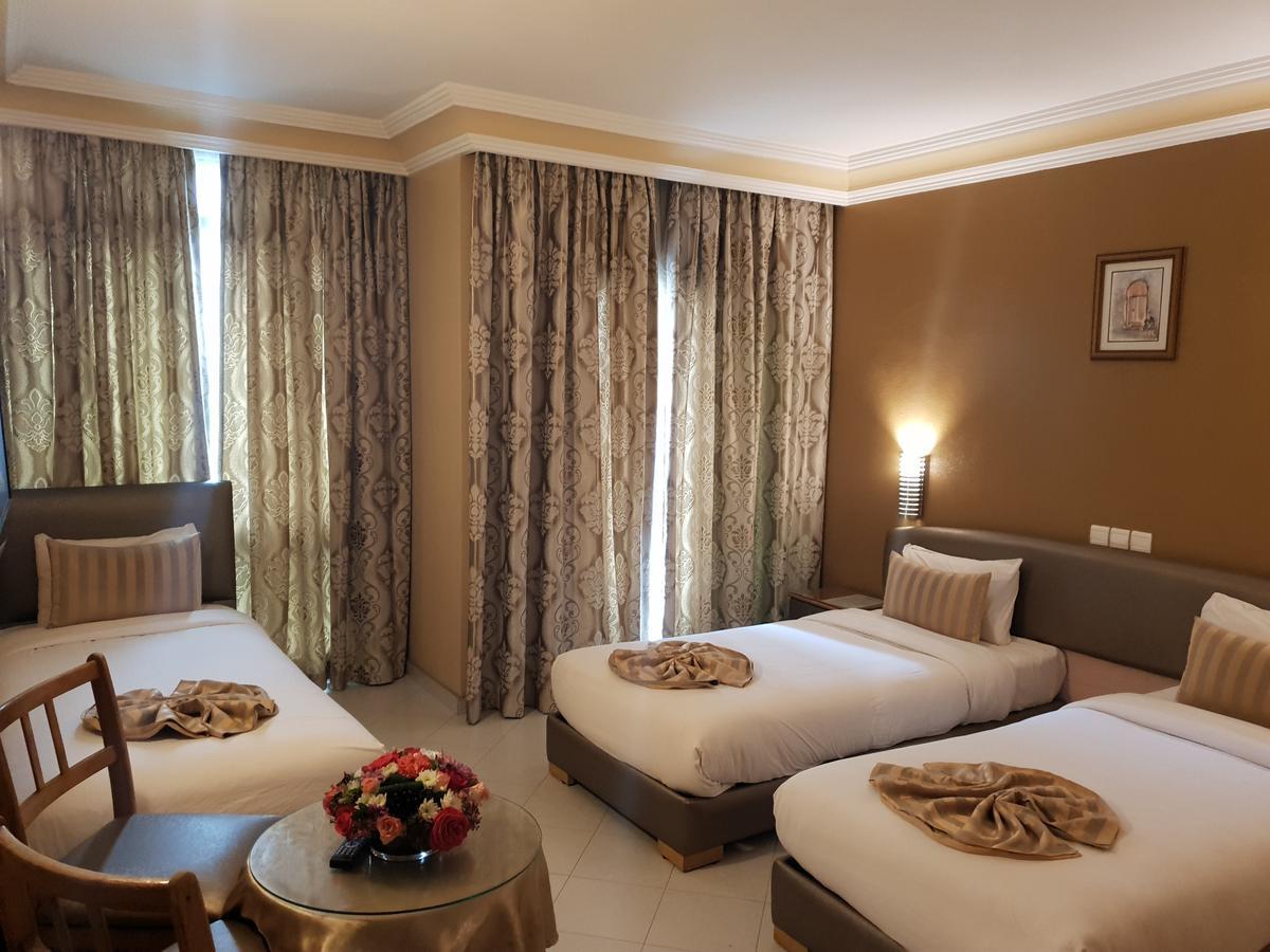 Rania Belmadina Hotel Casablanca Luaran gambar